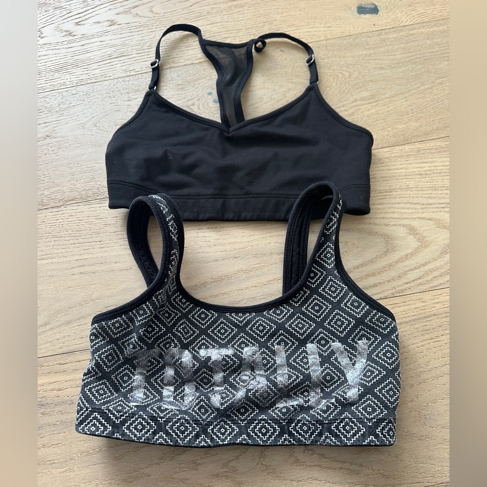 Victoria secret sports bras